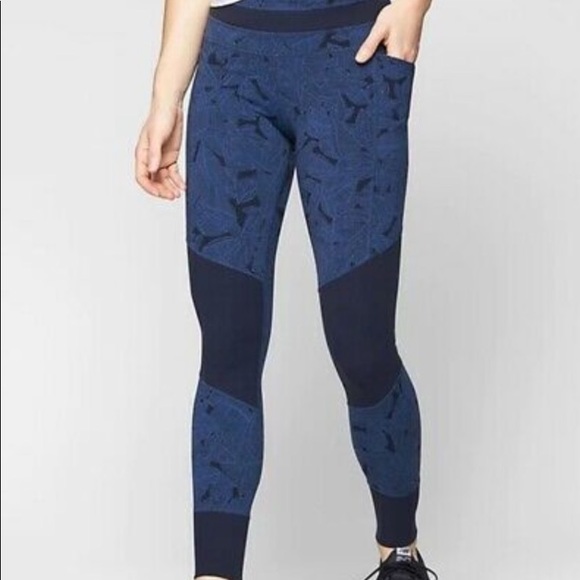 Athleta Pants - Athleta Blue Patterned Leggings